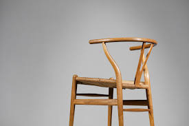Diiiz sells reproductions of chairs by some of the most famous designers of the twentieth century such as charles eames, verner panton, eero. Ch24 Chairs Hans Wegner Scandinavian Solid Oak Original E561 Danke Galerie