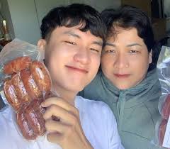 Tâm sự của người con trai và bà mẹ miền Tây thu hút 'triệu tim'