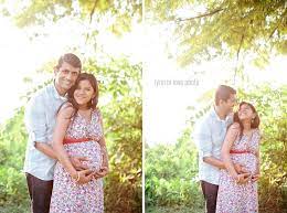 Romantic Indian Couple In Their Outdoor Maternity Session In Dallas Maternity Session Maternity Maternity Pictures
