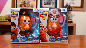 Store the parts in the figure's tater tush. Mr Potato Head Mrs Potato Head From Toy Story 4 Playskool Toy Review Youtube