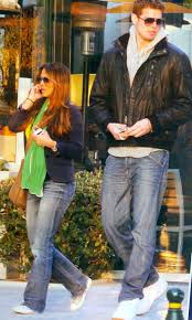 Έχω άσθμα από 3 χρονών, έχω νοσηλευτεί πολλές φορές. Kokkinoy Mpogrhs Me Diafora Ypsoys