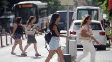 Αραιές νεφώσεις πρόσκαιρα πιο πυκνές στα δυτικά, τα κεντρικά, τα βόρεια και βαθμιαία από το μεσημέρι στο ανατολικό προβλέπει για σήμερα η εμυ M Bsu664n6vrvm