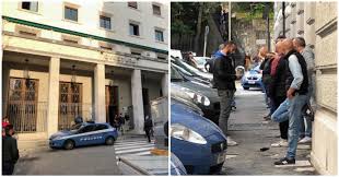 Due edifici ci offrono una chiara testimonianza dell'importanza di trieste in epoca romana: Trieste Sparatoria Dentro Alla Questura Morti Due Poliziotti Fermati Il Killer E Il Fratello Ha Sfilato Arma E Fatto Fuoco A Bruciapelo Il Fatto Quotidiano