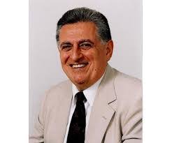 Charles Groh's Instagram, Twitter & Facebook