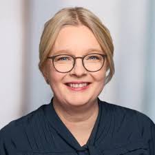 Från hållbarhetsstrateg inom samhällsbyggnad (tack Tyréns AB) till ett  hållbart friluftsliv på Friluftsfrämjandet (Swedish Outdoor Association).