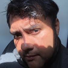 Debate y denuncia Santa Cruz