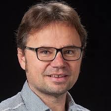 Daniel Niederberger's Instagram, Twitter & Facebook