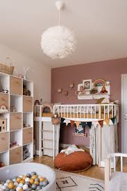 Unser Madchenzimmer Und Wie Es Sich Uber Die Jahre Veranderte Mini Stil Kinder Zimmer Kinderzimmer Einrichten Kinderschlafzimmer