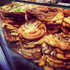 Franzbrotchen Sweet Cinnamon Pastry From Hamburg Sweet Pastries Pastry German Cuisine