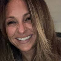 Lori Blais's Instagram, Twitter & Facebook