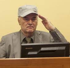 Lebenslange haft ist die einzig angemessene strafe für ihn, sagte anklägerin barbara. Prozess In Den Haag Ratko Mladic Nennt Anklageschrift Widerlich Welt