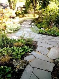 Asymmetrische Gestaltung Garten Steinweg Anlegen Landhausstil Garten Gartenweg Grosser Garten