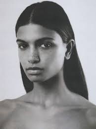 🧜‍♀️💚HAZEL REYNOLDS💚🧜‍♀️ @hazeljane.r • Photographed by  @katherinegoguen • Hair/Makeup @lilainc • #FreedomModels