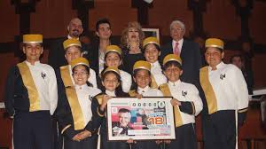 Roberto cantoral no figura entre los 500 artistas más apoyados o visitados de esta semana. La Noche Que Te Fuiste Homenaje A Roberto Cantoral Garcia Artes9