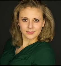 Robyn Higginson's Instagram, Twitter & Facebook