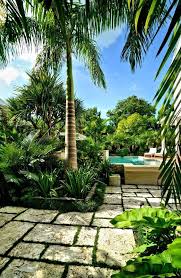 Schoner Tropischer Garten Im Hinterhof Stylendesigns Com Garten Hinterhof Schoner Styl Tropical Landscape Design Tropical Landscaping Tropical Backyard
