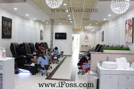 Với Ifoss Phụ Nữ Cũng Co Thể Build Tiệm Nails Chia Sẻ Kinh Nghiệm Build Của Chị Liem Chủ Tiệm Zarah Nails Nail Salon Decor Salon Decor Nail Salon
