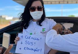 'perdi 15 familiares para covid em um mês': Sao Raimundo Nonato E O 1Âº Municipio Do Piaui A Vacinar Professores Contra A Covid Sao Raimundo Nonato Cidadeverde Com