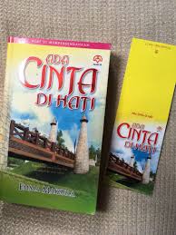 Cari produk novel remaja lainnya di tokopedia. Ada Cinta Di Hati Malay Novel Books Stationery Books On Carousell