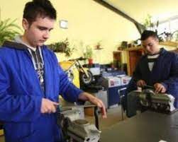 Primești bani de la stat. Scoala De Meserii Din Germania Asigura Locuri De Munca Pentru Elevii Romani