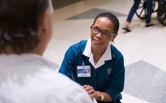 Becoming a volunteer - Mayo Clinic