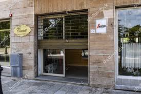 Owners Fix Shop Next Reopening According Editorial Stock Photo