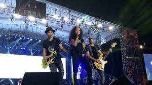 Chord begitu saja ~ slank; Chord Gitar Slank Cinta Kita Jangan Dengarkan Orang Bicara Jangan Ikuti Orang Mengarah Tribun Padang