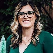 Emily Rummel's Instagram, Twitter & Facebook