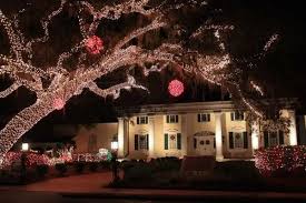 These super cute adirondack chairs are a perfect christmas tree ornament! Best Christmas Lights In Florida 3 Spots For Your 2020 Holiday