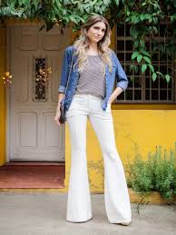 Calça Flare Esta Na Moda 2018 Calca Nice Alfaiataria Leggings Brancas Looks Com Calca Flare Looks Com Calca Branca