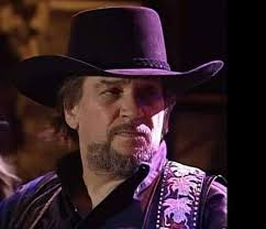 Stories that really capture who Waylon Jennings was! Waylon Jennings had a  special relationship with American trailblazer Buddy Holly. In fact, Holly  produced some of Waylon's first ever music in New York