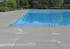 Echelle De Piscine Comment En Choisir Une