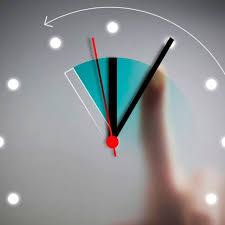 Aqui informaremos sobre el cambio de horario en chile. Que Hora Es En Chile Se Adelanta O Atrasa La Hora Horario De Invierno Como Se Cambia La Hora Y Que Hora Es