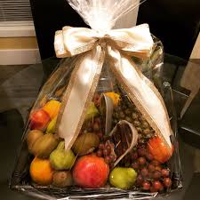 Engagement Shagun Basket Fruit Basket Bliss In A Basket Can Accommodate You With Any Request Email Us Today Fruit Basket Gift Fruit Gifts Fruit Baskets Diy