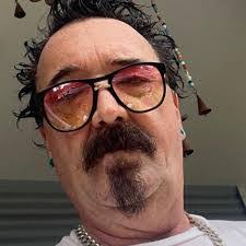 James Gravelle's Instagram, Twitter & Facebook