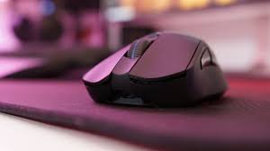 The main difference is that the g603 runs off two aa. Logitech G403 Vs Logitech G703 What To Choose Unigamesity