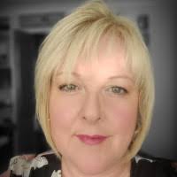 1400+ profilů „Corns“