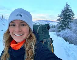 Brianna Graves's Instagram, Twitter & Facebook