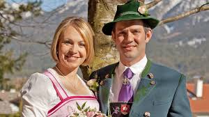 79,721 likes · 10,615 talking about this. Hochzeit Von Ex Biathletin Magdalena Neuner Traut Sich Panorama Sz De
