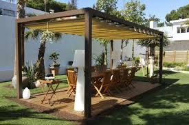 Toldo pergola, a melhor cobertura retrátil para eventos ao ar livre e áreas externas em geral. Toldo Giralda Outdoor Solutions Iaso