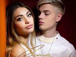 In general this is a remix of chess, checkers and corners. Emma Muscat Ha Tradito Biondo Ecco Chi E Il Ragazzo