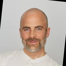 I believe it's essential to disconnect occasionally, step back, find your  center, or literally smell the flowers 🌻 to recalibrate before diving back  into "taking over the world" 🌎 😉 (Pinky and