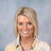 Vicki Ogle's Instagram, Twitter & Facebook