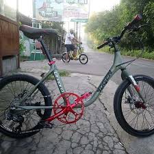 Sepeda mini indonesia (minions) menjadi fenomena di kala trend sepeda yang meningkat pada rakit sepeda mini jadi minion bike atau mini bike untuk info pemesanan ada di akhir video ya frame. Simplifly Sepeda Kreatif