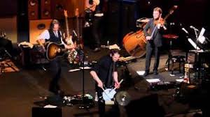 Stephan eicher confettis clip officiel. Stephan Eicher Live Trianon Paris Hemmige Parade Finale Dans Le Public Youtube