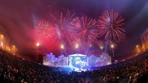 Intrarea la revelion 2019 este liberă. Revelion 2016 FÄrÄ Petrecere In PiaÈa ConstituÈiei AnunÈul Primarului Interimar Dcnews