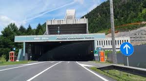 If this camera doesn't work or should the link be wrong please report that here.you can add this webcam here to mycams. Tunel Karavanke Karawankentunnel 13 07 2020 Youtube