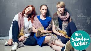 She has appeared in more than sixty films since 1992. Die Schauspielerinnen Lavinia Wilson Anna Bruggemann Und Susanne Wuest Unterstutzen Gemeinsam Die Aktion Ein Schal Furs Leben Im Video Kinder Mann Stricken