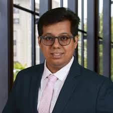 Proud to share that my team placed among the top 3 finalists in the Rotman  Finance Association X TD Securities Case Competition!