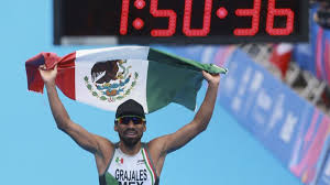 Narra el triatlonista veracruzano crisanto grajales sus inicios en el deporte que hoy por hoy 10 coloca como el mejor ai margen de cliches, crisanto grajales rio se queja de los apoyos recibidos. El Mexicano Crisanto Grajales Primer Doble Campeon Panamericano De Triatlon Eurosport